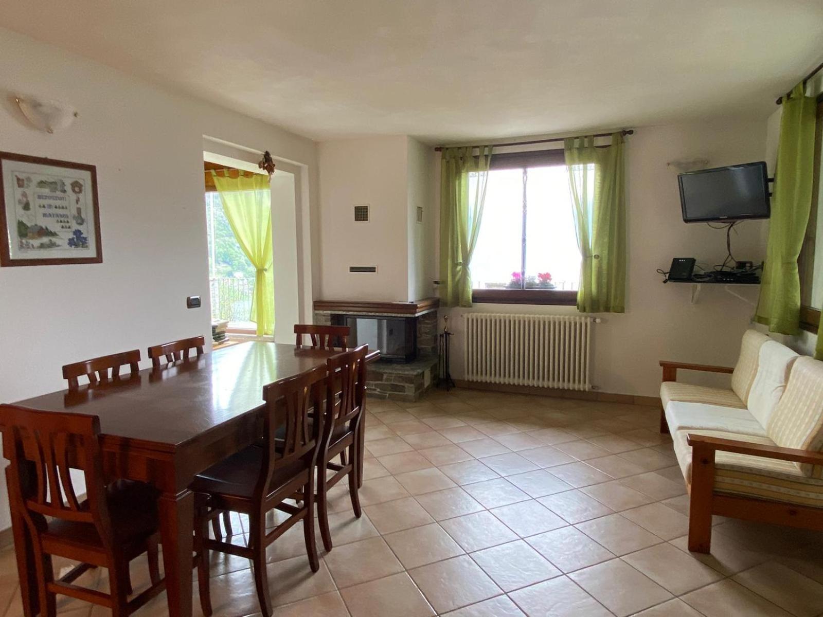 The Happy Rooster - Villa With Big Garden Pianello Del Lario Exterior foto